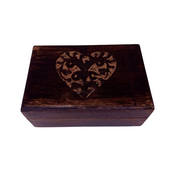 Vintage Hand Carved Wooden Heart Box, Dark Stained Trinket Jewelry Keepsake Stor - Picture 2 of 10